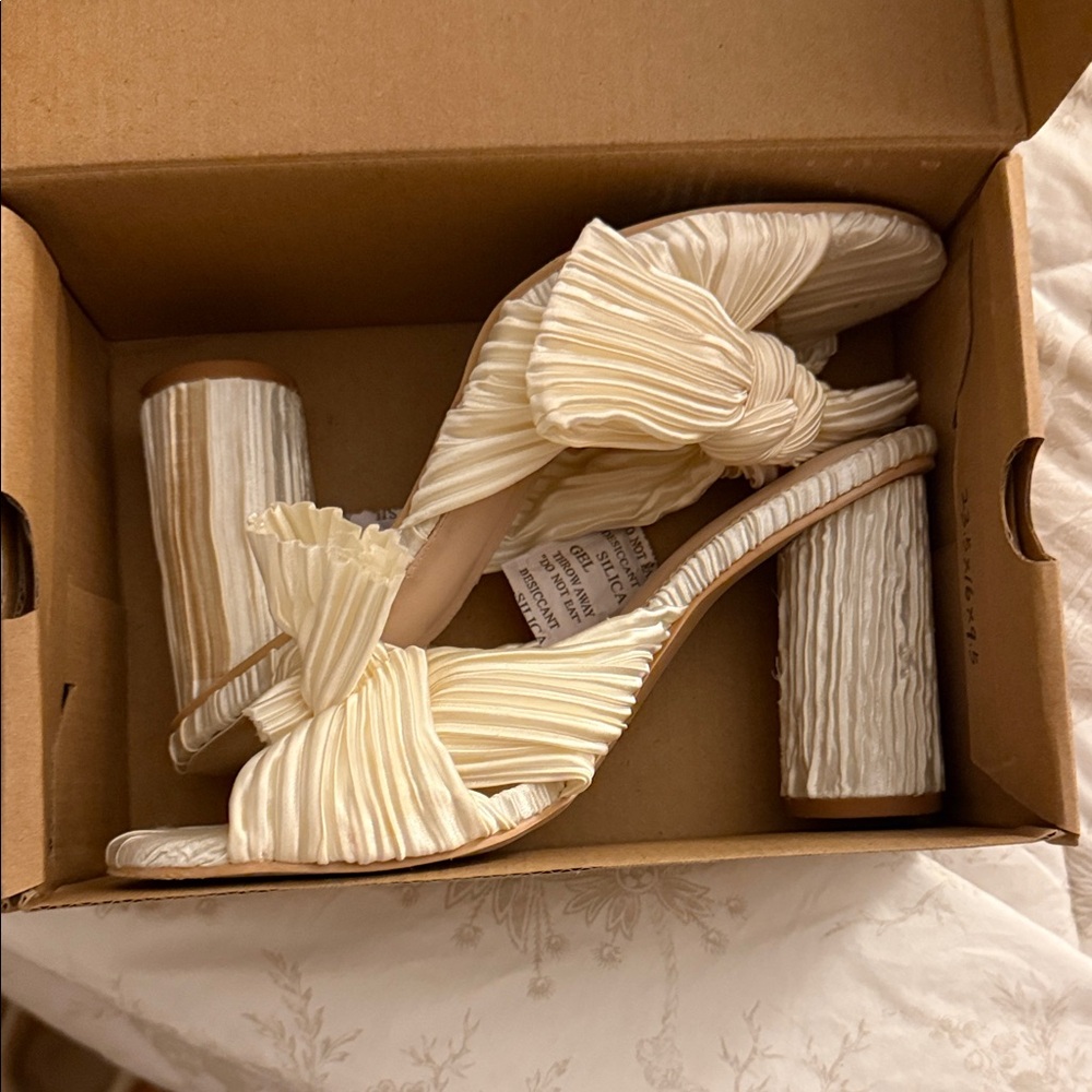 Elegant Cream Pleated Women's Heels